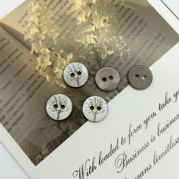 11.5mm Round 2 Hole Vintage Green Bamboo/Brown Big Tree Shell Buttons 30pcs - Image 4
