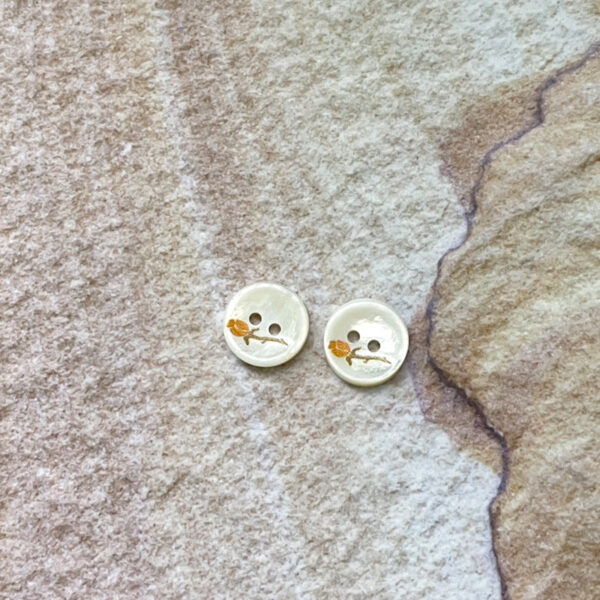 11.5mm 2-Hole Bowl-Shaped Shell Buttons Red Yellow Blue Rose Pattern 36 Pack - Image 5
