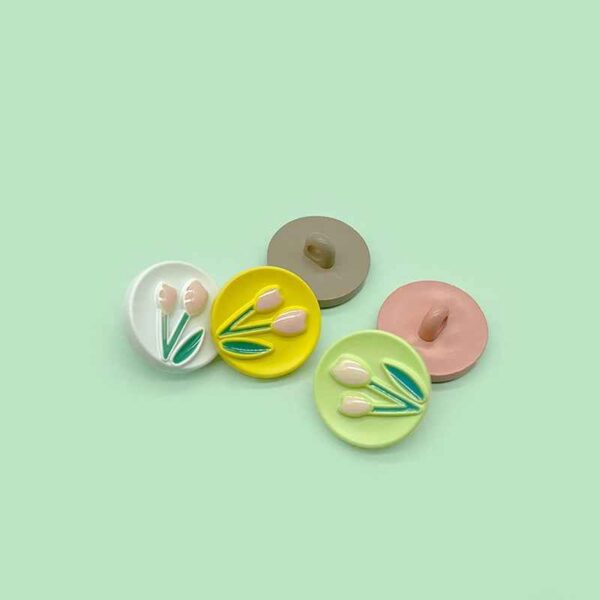 18/21.5/25mm Round Tulip Plastic Buttons for Children's Coats 50 Pack(5 Colors)