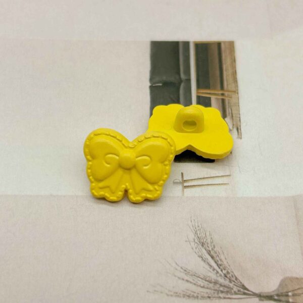 18mm Colorful Butterfly-Shaped Children's Cartoon Shank Buttons 60 Pack