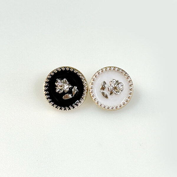 15/18/21mm Round Plastic Shank Buttons with Gear-Edged Rose Patterns 100pcs - Image 4