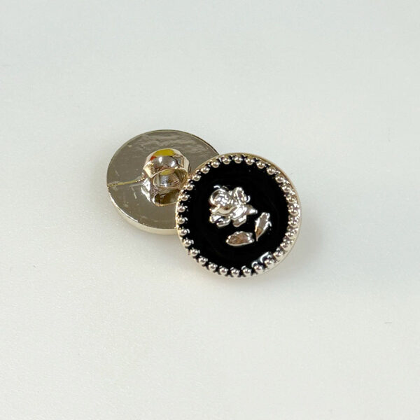 15/18/21mm Round Plastic Shank Buttons with Gear-Edged Rose Patterns 100pcs - Image 2