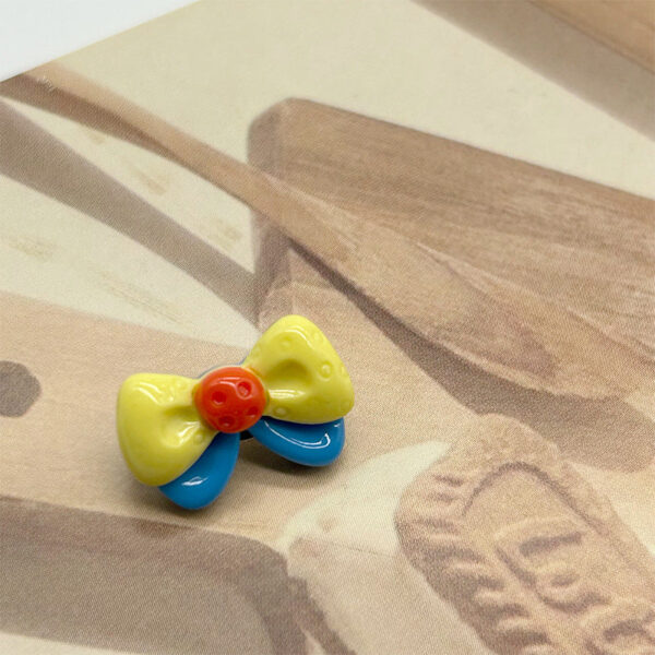 18mm Yellow and Blue Cartoon Bow Resin Buttons with Metal Shanks 50pcs - Image 4