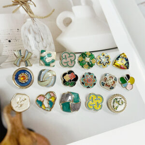 Vintage Court Style Enamel Buttons with Oil-Painting Art for Coats 17 Pack