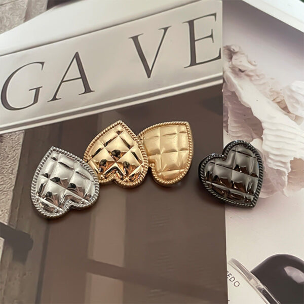Vintage Heart-Shaped Shiny Gold Silver Metal Shank Buttons For Coats Jackets 50pcs - Image 2