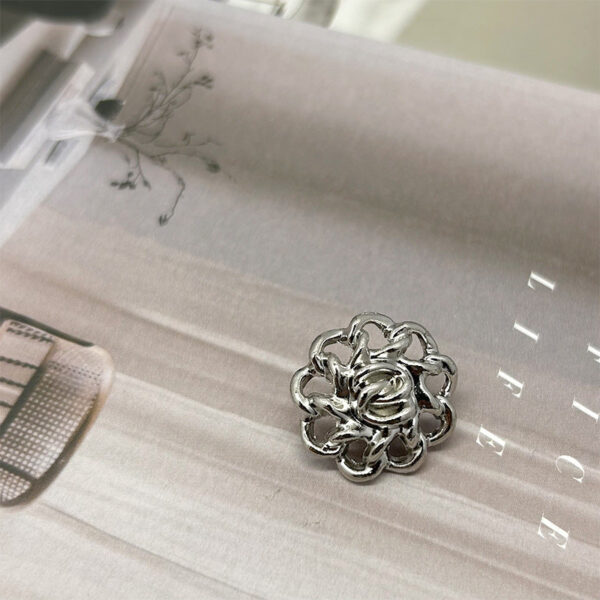 12.5-25mm Gold Silver Gun-black Vintage Hollow Floral Metal Buttons 30pcs - Image 4