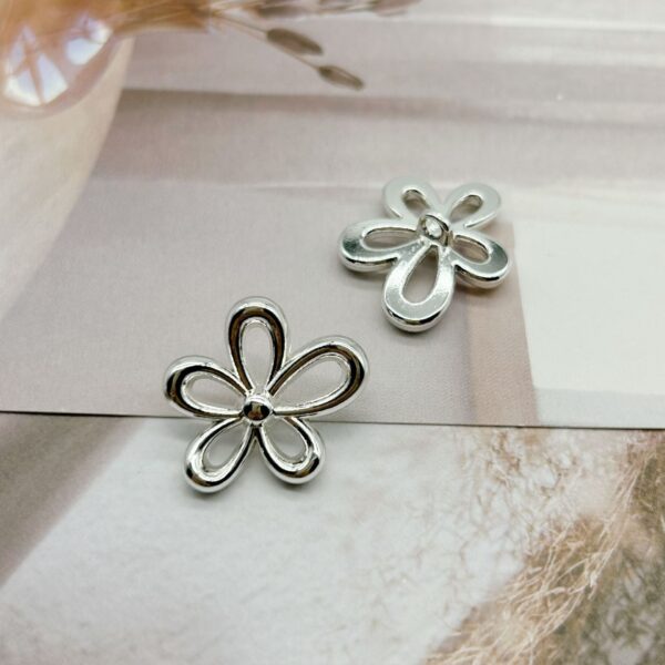 18/23mm Hollow Five-Petal Flower Metal Buttons with Shanks 50pcs - Image 4