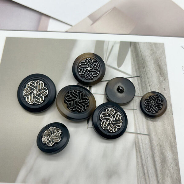 15/18/20/23mm Metal Resin Hand Sewing Buttons Snowflake Texture 50pcs - Image 3