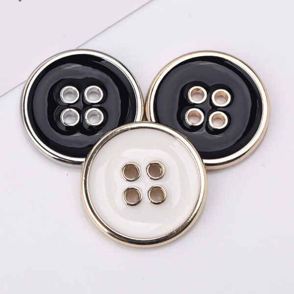 Round 4 Hole Metal Buttons Gold Silver Edge Black White Enamel 50pcs - Image 2