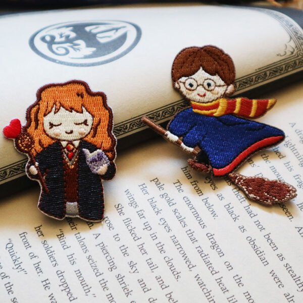 Enchanting Hogwarts Self-Adhesive Embroidered Patches 8 Pack - Image 5