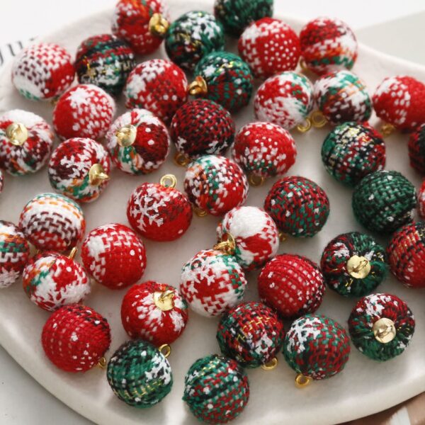 16mm Christmas Red and Green Plaid Cloth Hanging Balls 30pcs - Image 2